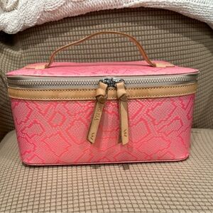 Consuela train case, like new condition, 11.5x5.5x8 inches